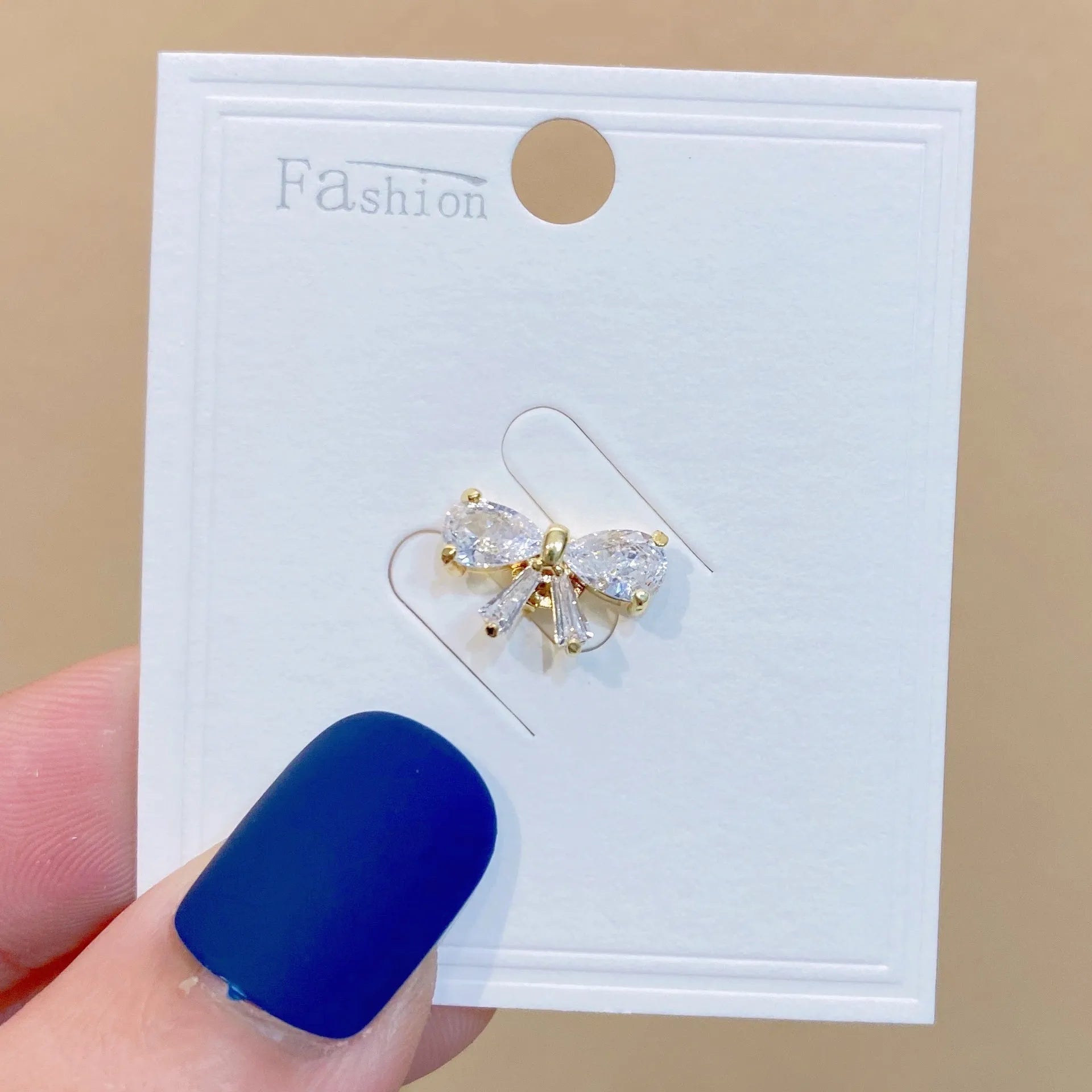Japanese cute geometric clothes decorative brooch with electroplated copper finish