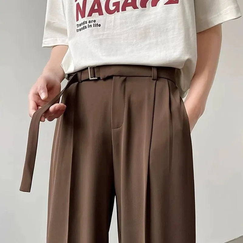 Thin straight wide leg trousers in black or brown with loose fit and straight leg opening