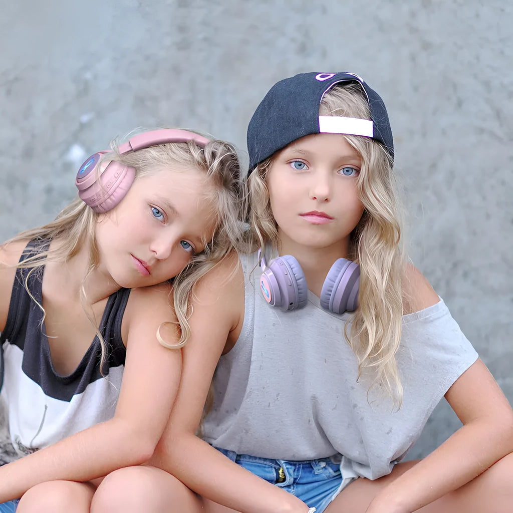 Wireless children's headphones with RGB lights in bunny pink colour