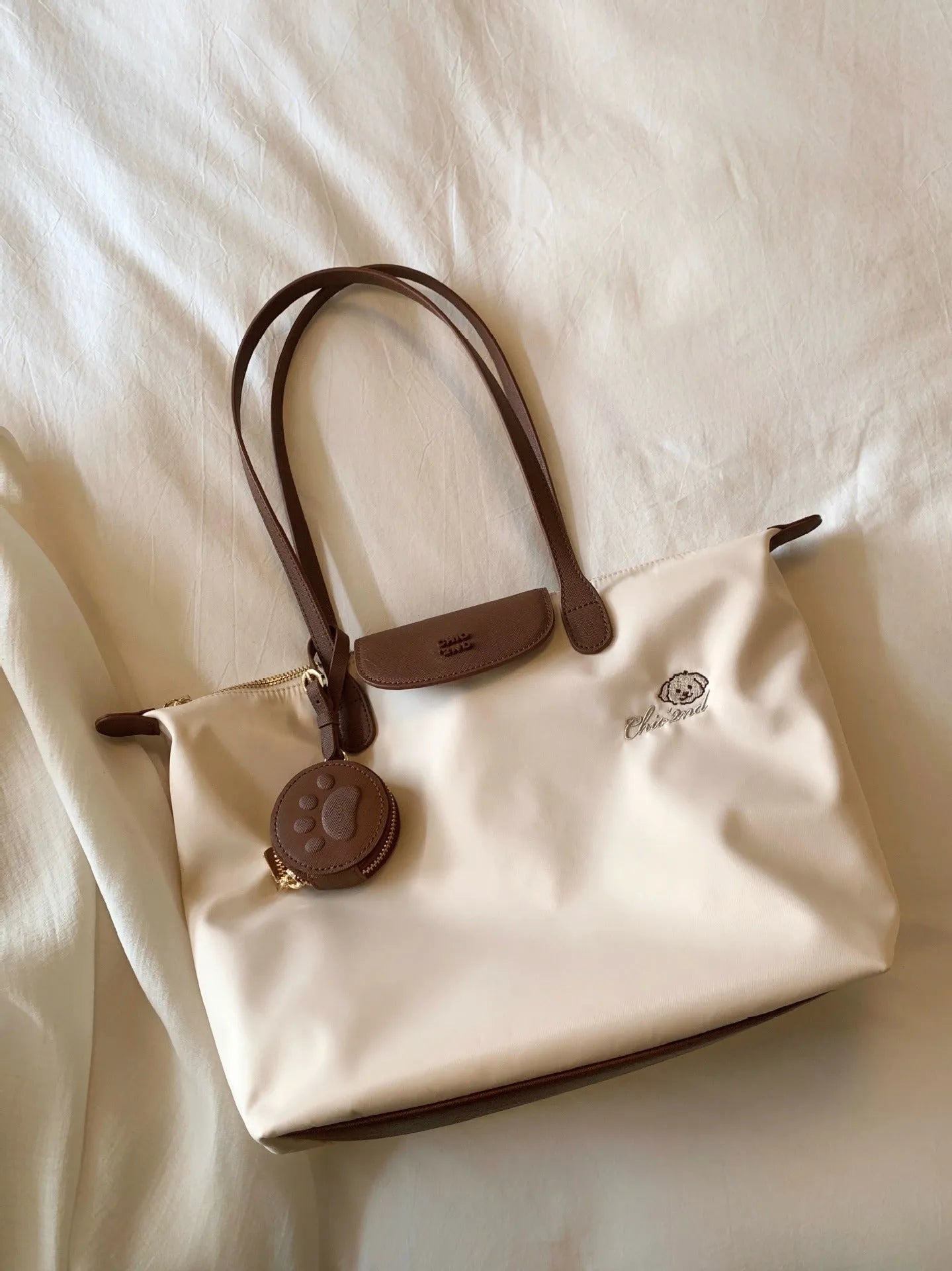 Oxford cloth tote shoulder bag with horizontal square shape in pink or milky white colour