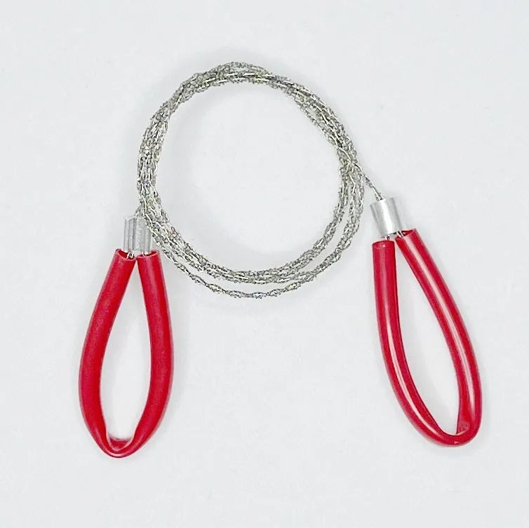 German stainless steel survival wire saw with black and red colour options, 75cm total length