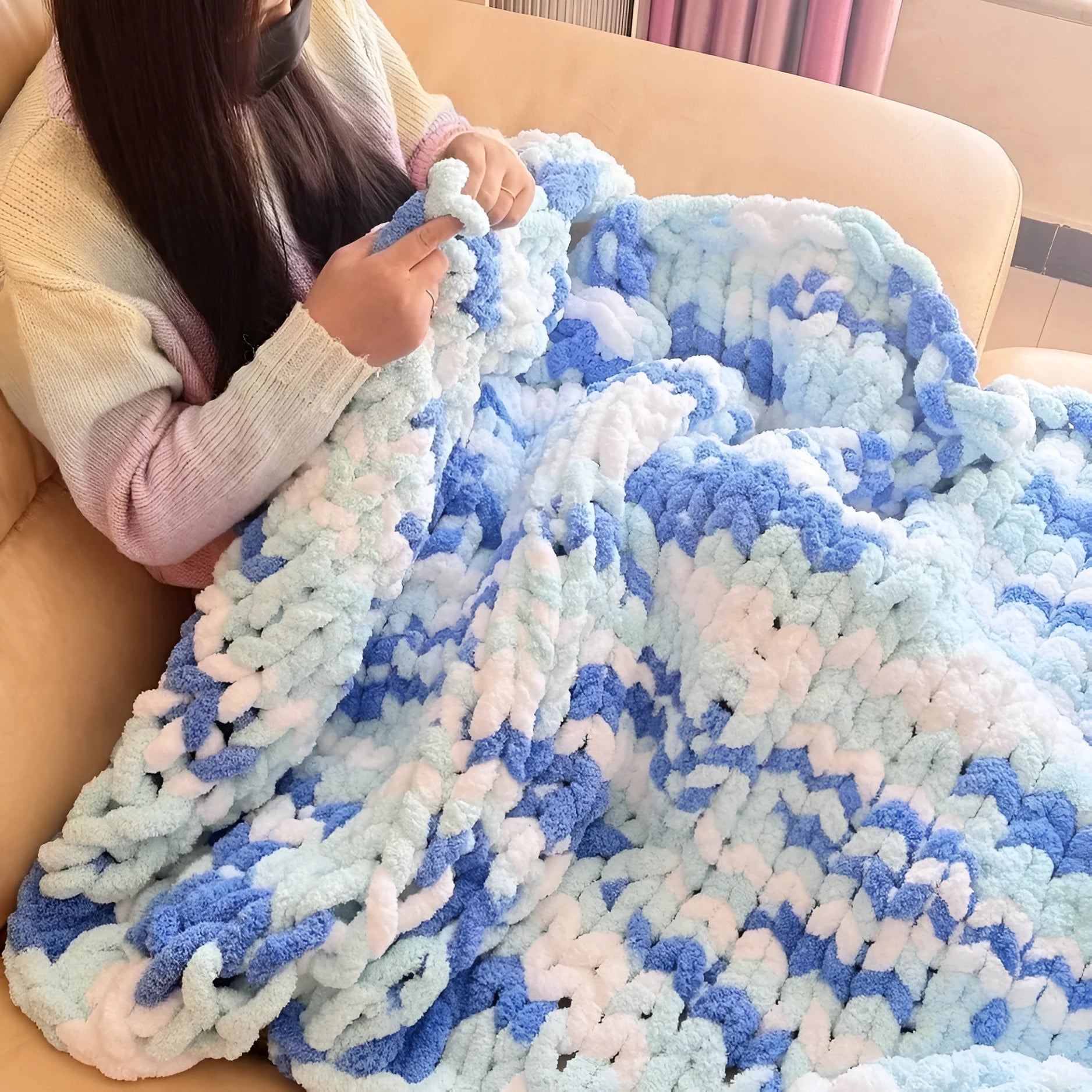 Chenille braided gravity blanket in colourful design with coarse yarn knitted texture