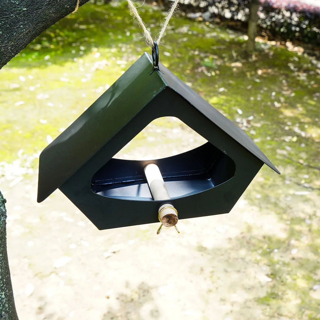 Outdoor iron bird feeder nest with anti-rain lid in European modern simplicity style for garden decoration.