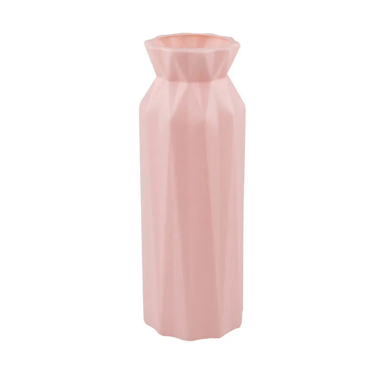 Drop-resistant melamine plastic vase in green colour with 7.2cm base diameter
