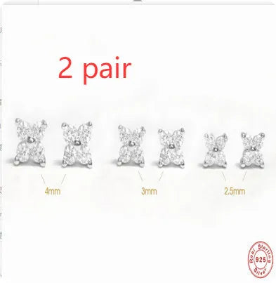 S925 sterling silver geometric petal flower stud earrings in gold colour, 3mm size.