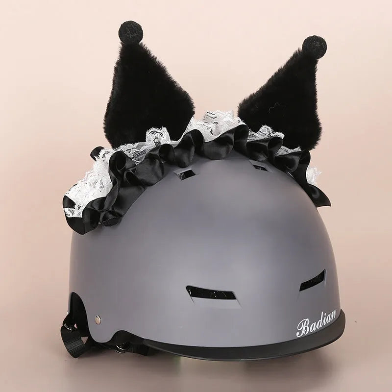 Plush fabric motorcycle helmet liner and cartoon-themed ear covers set in size M.