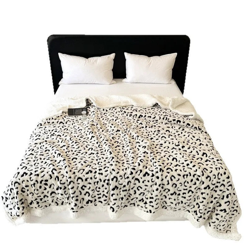 Double-layer leopard jacquard taffeta blanket with zebra pattern in multiple colour options