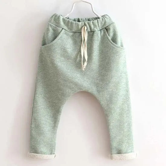 Fashion children cropped trousers for baby girls and boys, sizes 2T to 6, in blue colour.
