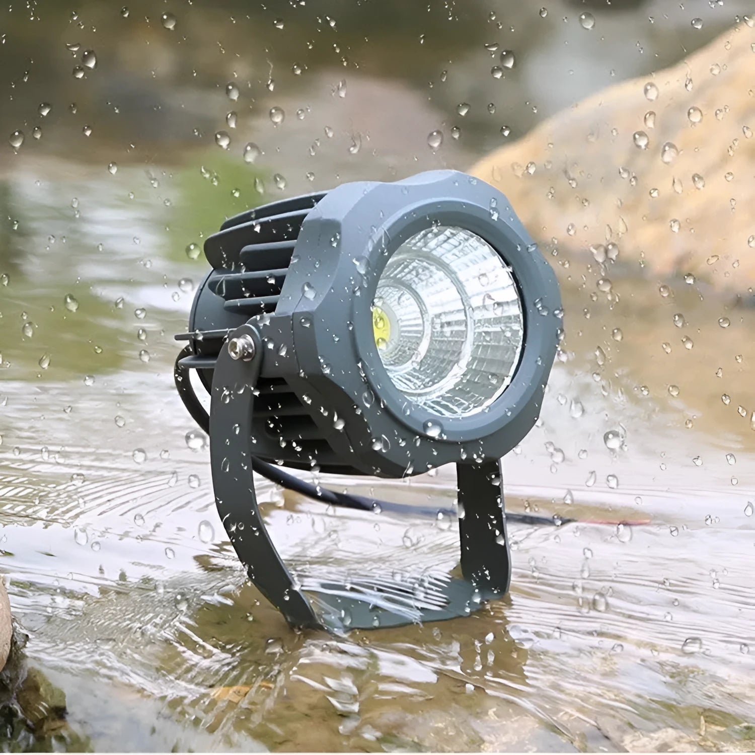 IP65 LED garden tree landscape spotlight plug-in lawn lamp for outdoor use with warm light option