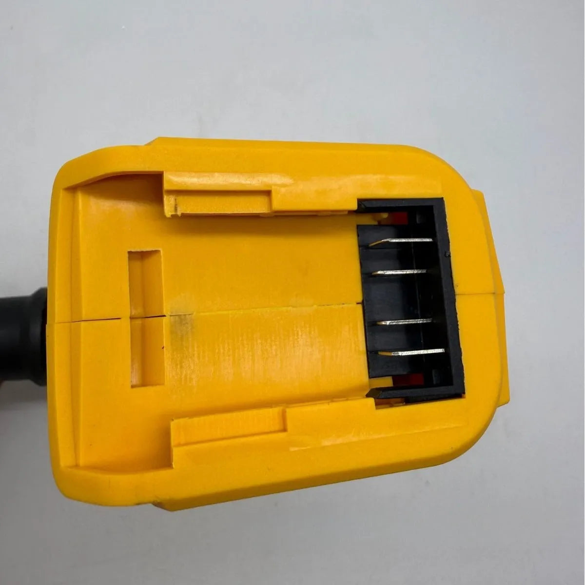 Lithium battery brush air exhauster for snow removal and dust cleaning with bare metal head