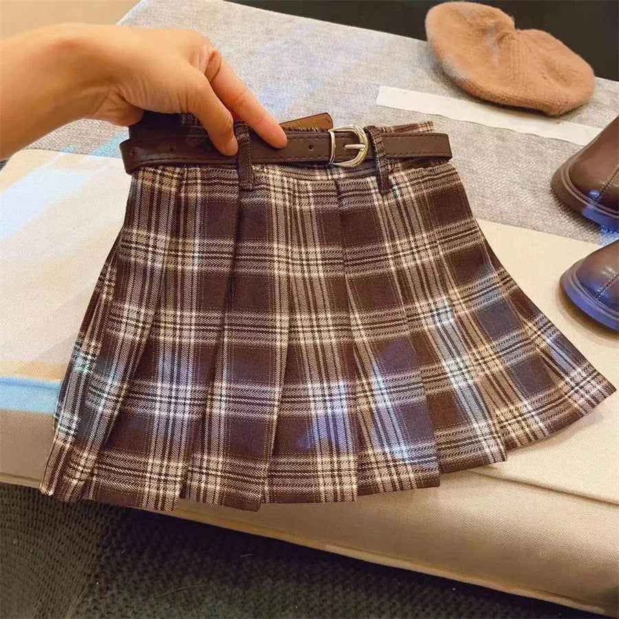Children's plaid pleated skirt in A-line style with cotton-blend fabric