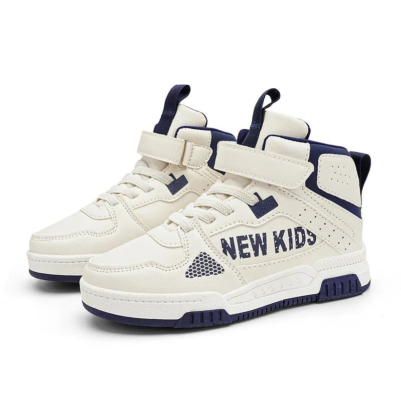Children's outdoor sneakers with buckle fastening in neutral colours with rubber sole